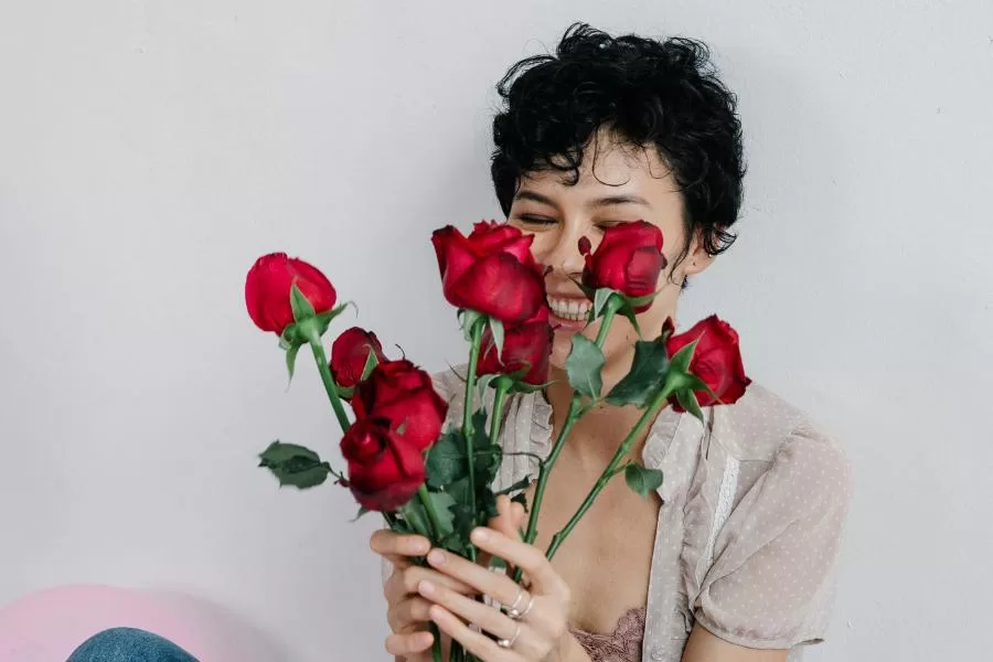 Transmitindo amor e romance com rosas vermelhas